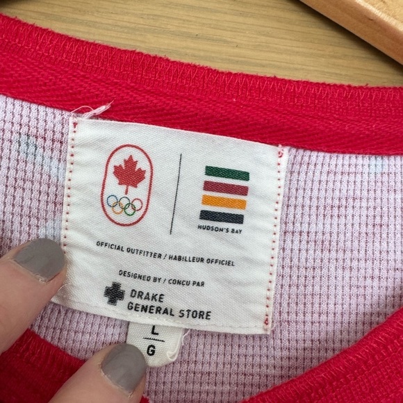 2018 Hudson' Bay Team Canada Winter Olympic Unisex Union Suit with Dust Bag - Picture 4 of 10